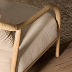 Chaise Parvin